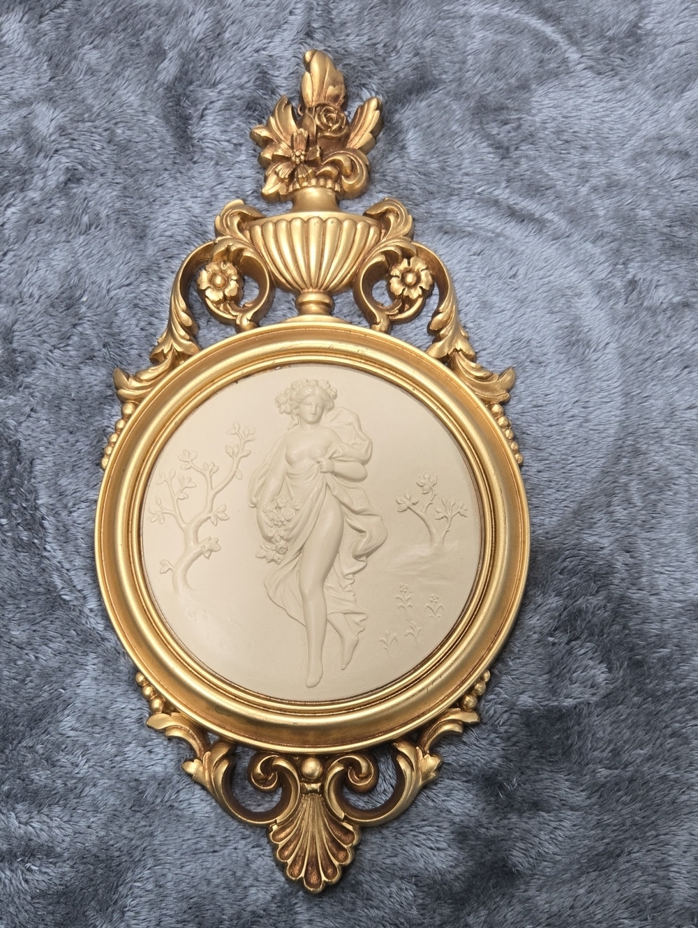 Vintage Dart Ind 4056 Syroco Wall Plaque Neoclassical Woman Bronze Cream 14"